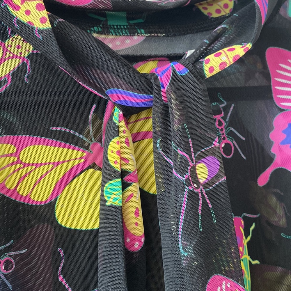 NWOT - Exoticathletica Short Sleeve Blouse - Picture 4 of 14